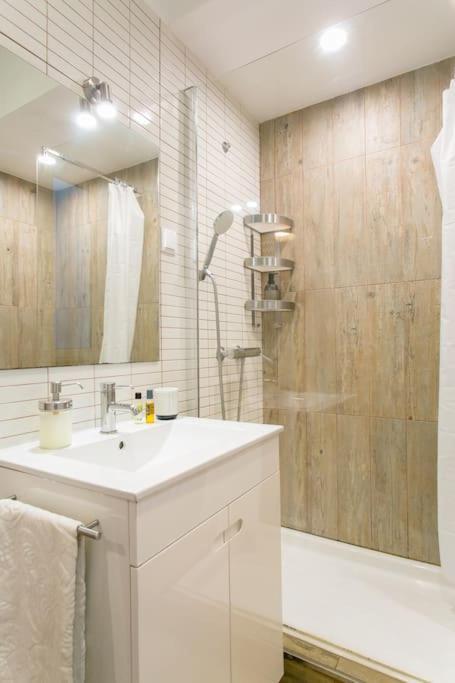 Principe Real Cool And Artistic 3 Bedrooms Flat! Lisbon Exterior photo